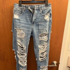 AE Size 6 Distressed Jeans